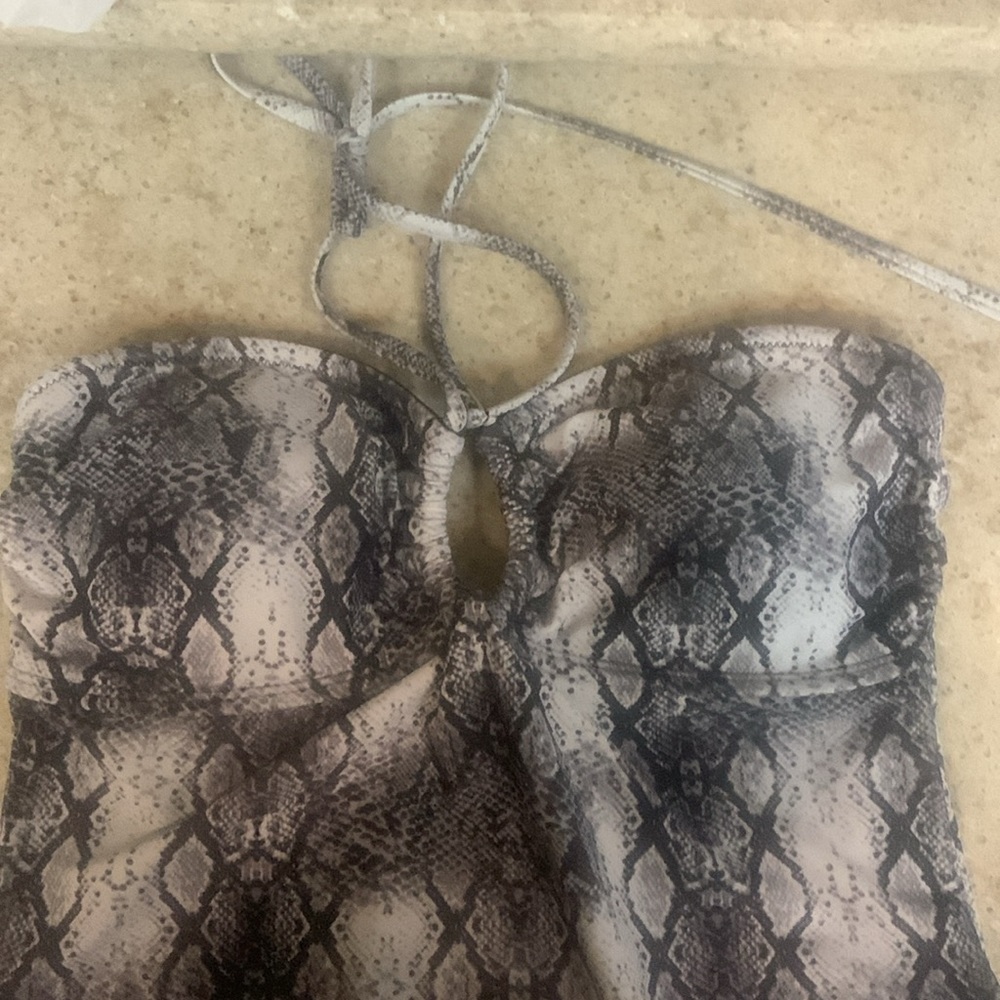 Rachel Roy Standard Ruched Halter One Piece Size Small - Picture 5 of 7